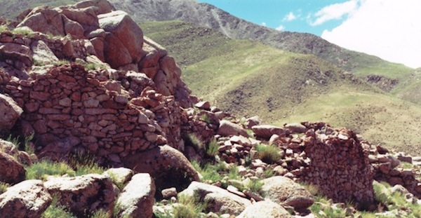 Fig. 2. This group of ruined all-stone corbelled buildings is one of several complexes belonging to another archaic residential installation at Lake Dangra