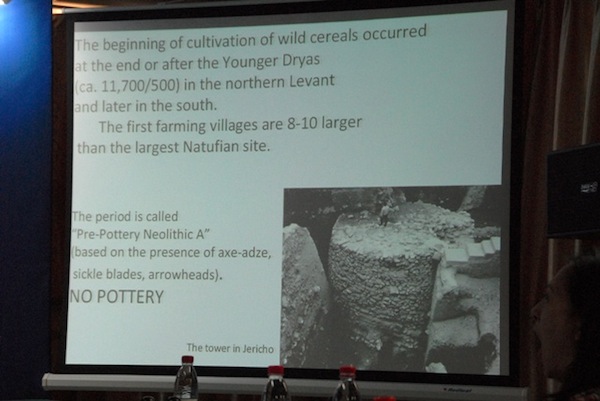 Fig. 2. From the presentation of Ofer Bar-Yosef. Photo courtesy of Chen Jian  