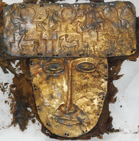 Fig. 10. The golden burial mask of Gu-ge. Photo, courtesy of Li Linhui