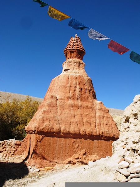 Fig. 9. A largely intact circa 11th century CE chorten at Manam Gonpa, Guge. 