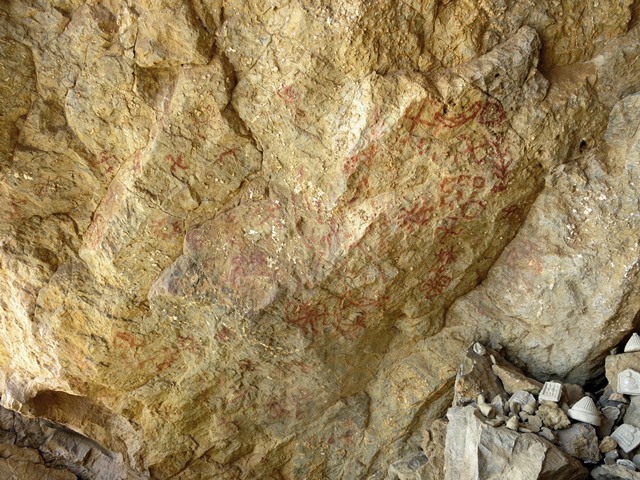 Fig. 28.3. The largest concentration of pictographs at Sinmo Khadang. They are situated on the west wall of the cave near its south mouth.