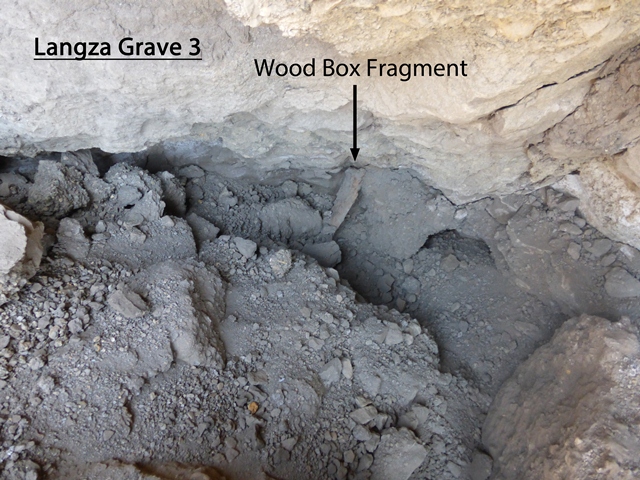 Fig. 32. Interior of tomb with wooden structural element, Langdza. Photo courtesy of SRAHS.