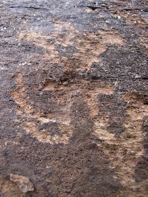 Fig. 21. The syllable Om on another boulder. This figure exhibits archaic paleographic characteristics such as the pronged style of the front portion of the letter A (for other examples, see January 2011 Flight of the Khyung, figs. 12, 13). This inscription could have been made by either Buddhists or followers of what is generically called bon. Nonetheless, it more likely that it was made by non-Buddhists.