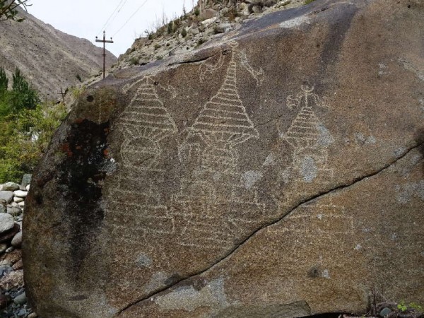 Fig. 14. Trio of a different type of chortens, Kharool. [Q. Devers]