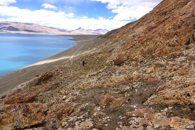 Fig. 22. A partial view of the bench overlooking Lake Dangra. This relatively level area may have served a special purpose for the inhabitants of Gondak. The lake is situated more than 200 m below.